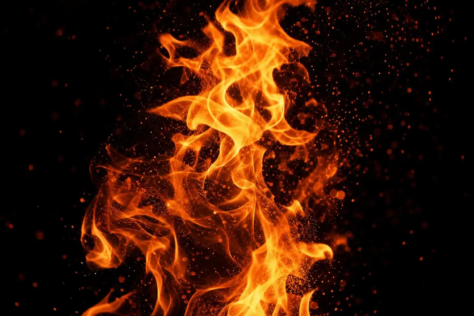 The Fire That Thinks: Reading Heraclitus Against the Grain